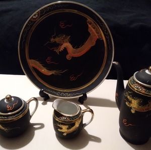 Antique Japenese Black glided Gold  Fugi set